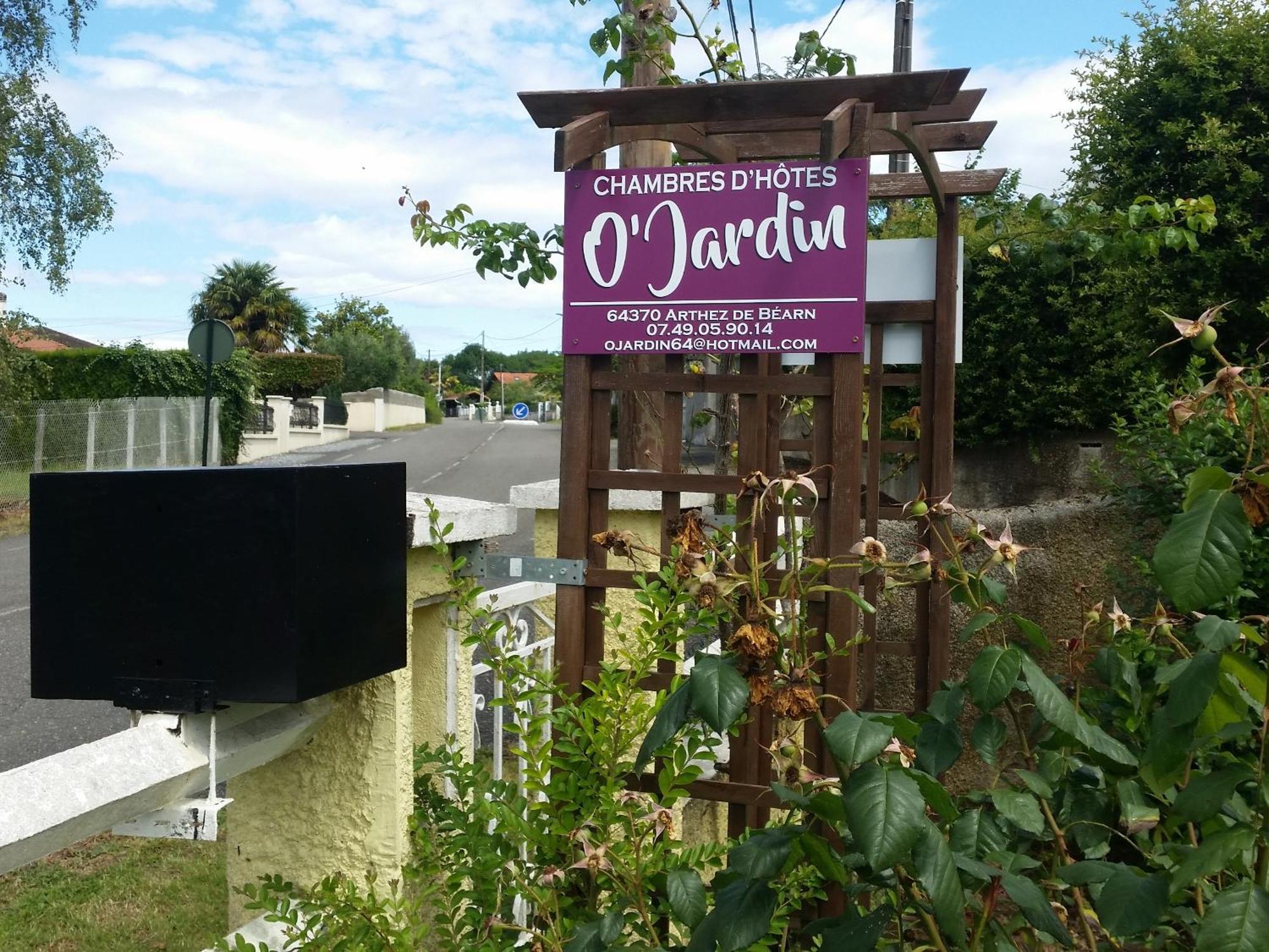Bed and Breakfast O'Jardin Arthez-de-Bearn Esterno foto